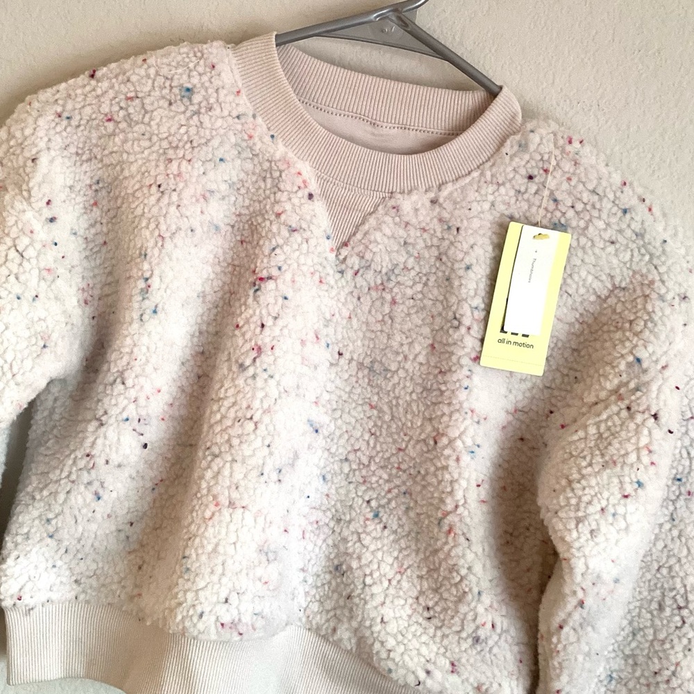 \All in Motion\ NWT Faux Shearling Pullover in Authentic Cream - Picture 3 of 15